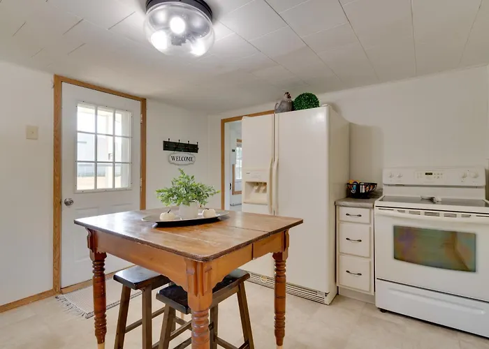 Holiday home 10 Min To Elmarra River: Pets Welcome! *